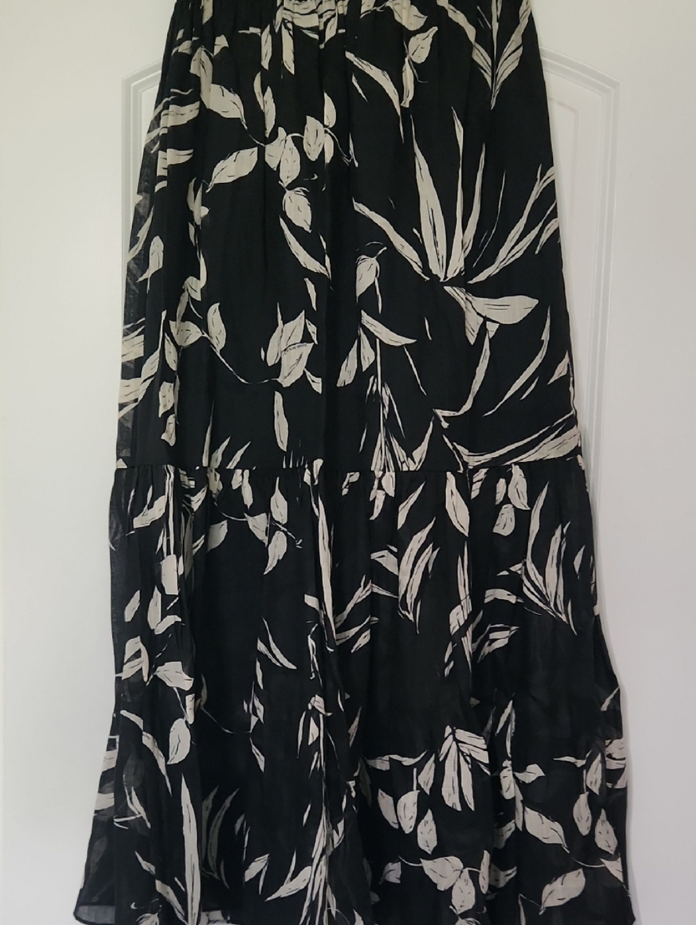 Banana Republic Ramie Black Maxi Skirt with Cream Botanical Print